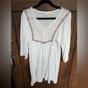 Umgee White Dress with Crochet detailing, size L, GUC